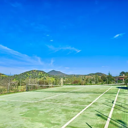 Is Carcuris Jennas Villa *